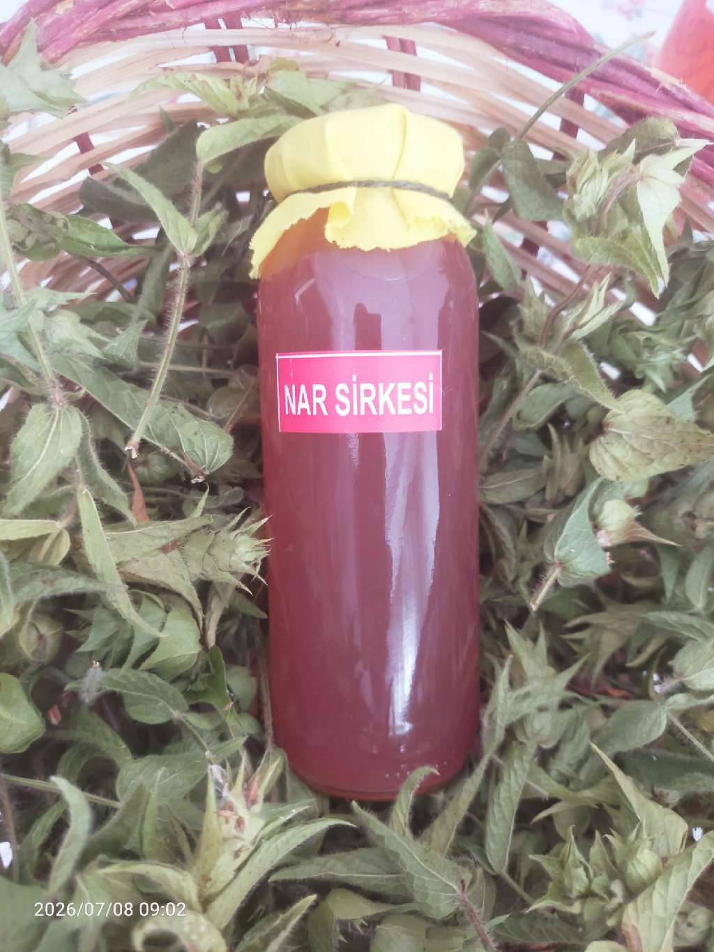 Nar sirkesi — Süheyla Güven
